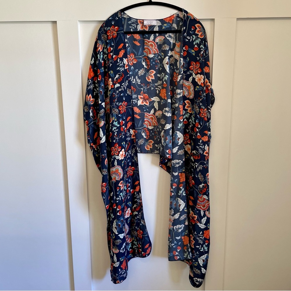 SAGE the Label navy floral kimono size medium NWT